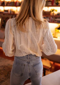 Best Blouse Arlyne écrue en crochet | Blouse col V ajourée | Prêt-à-porter en ligne | Easy Clothes Femme Chemisiers & Blouses