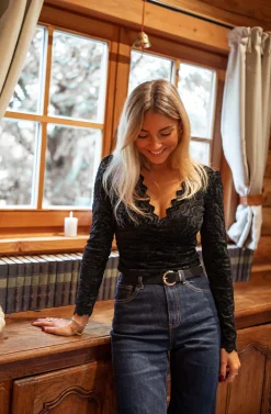 Discount Blouse Noire - Leslie - Dentelle - Col VEasy Clothes Femme Chemisiers & Blouses