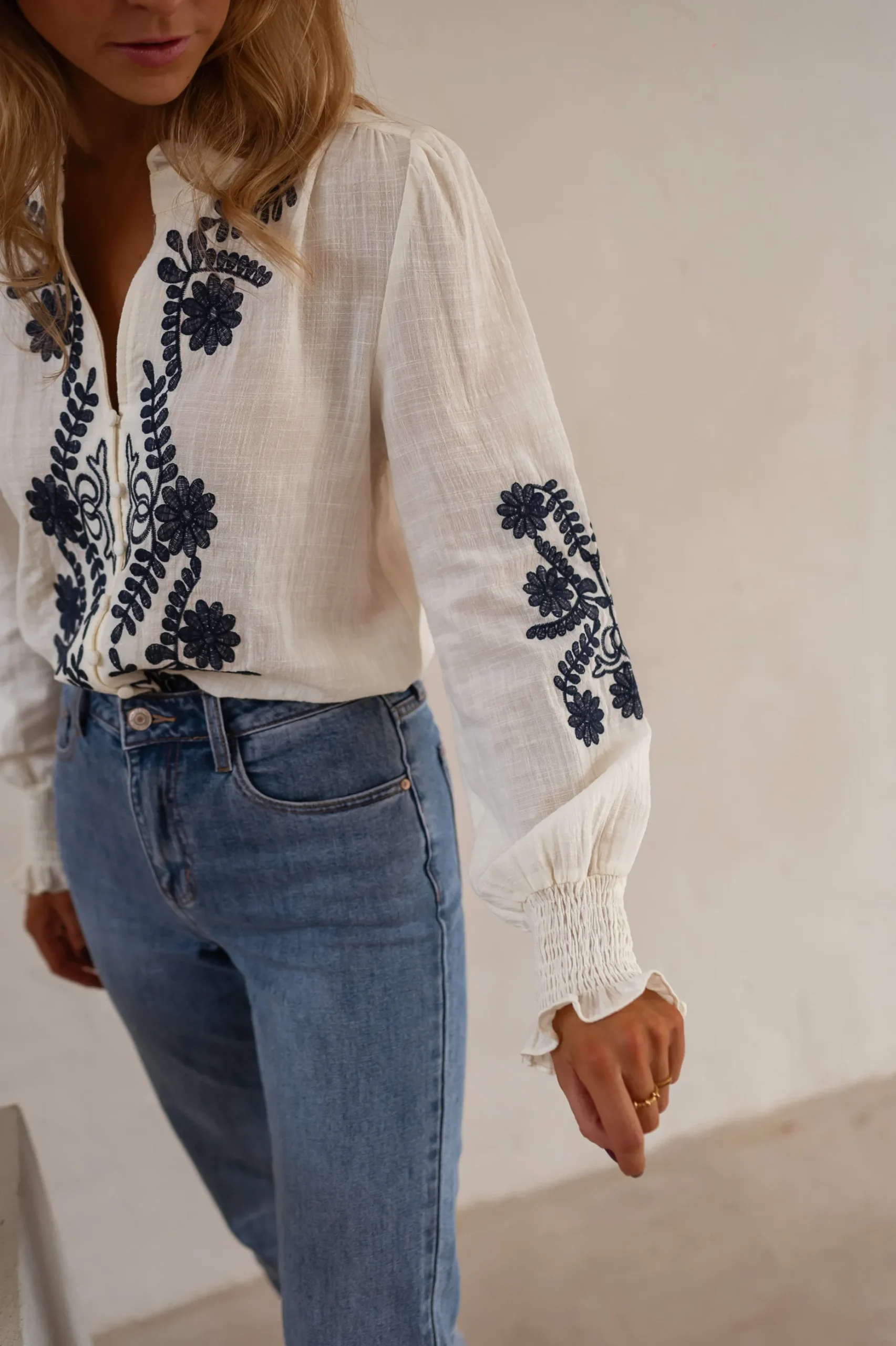 Fashion Blouse Salomé - Écrue & Bleue - BroderieEasy Clothes Femme Chemisiers & Blouses