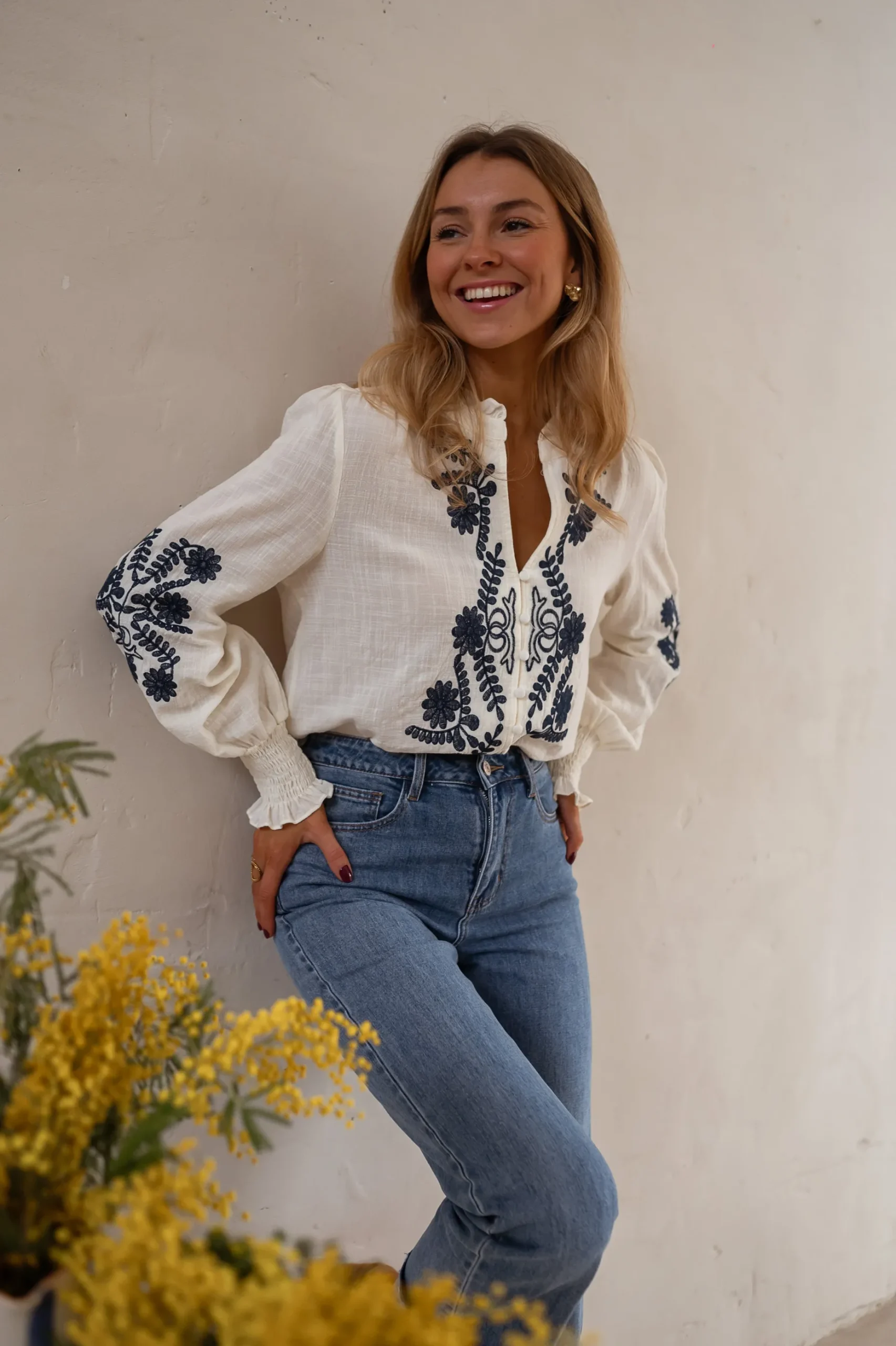 Fashion Blouse Salomé - Écrue & Bleue - BroderieEasy Clothes Femme Chemisiers & Blouses