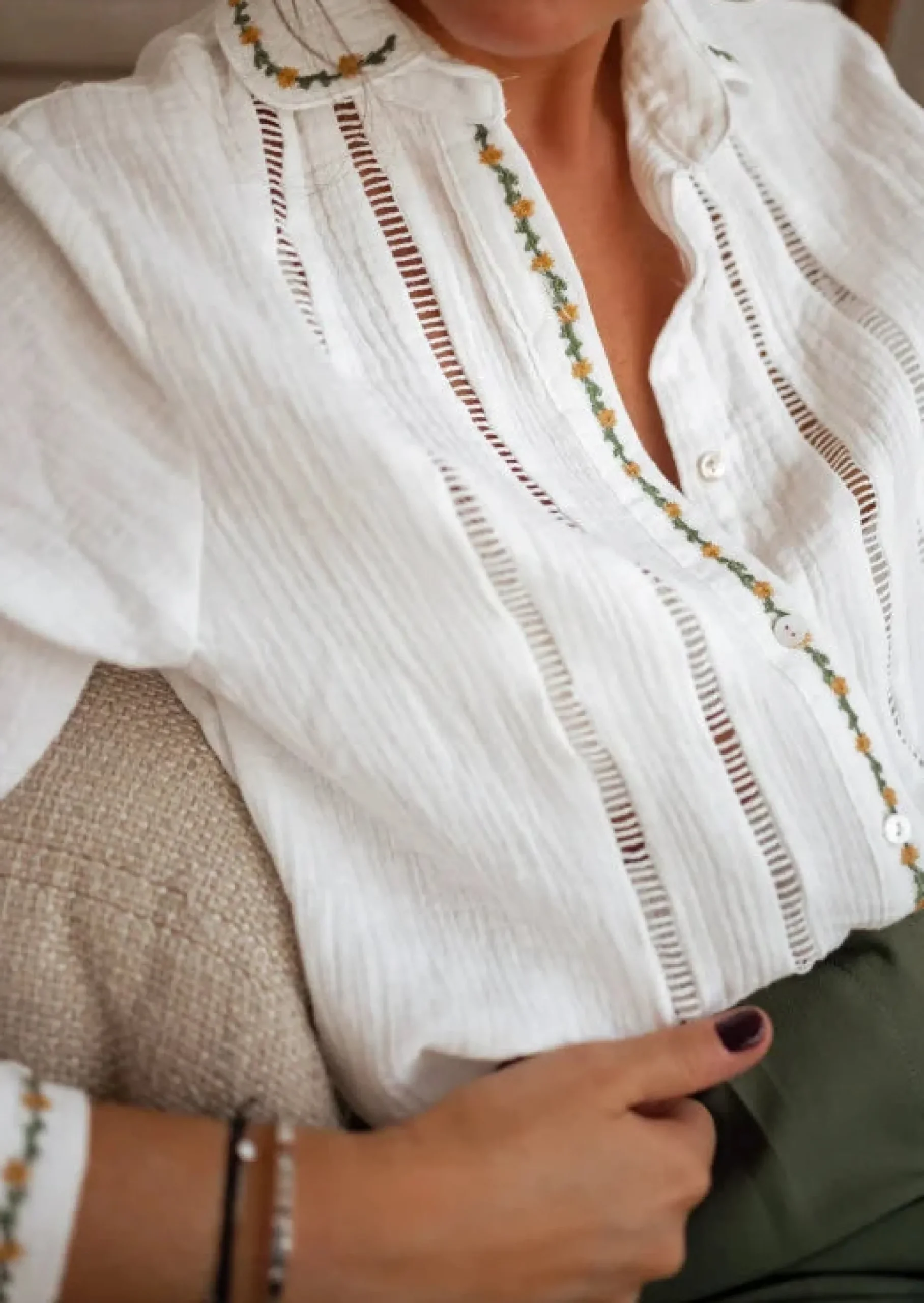 Cheap Chemise Écrue - Beta - Gaze de Coton - Finition BroderieEasy Clothes Femme Chemisiers & Blouses