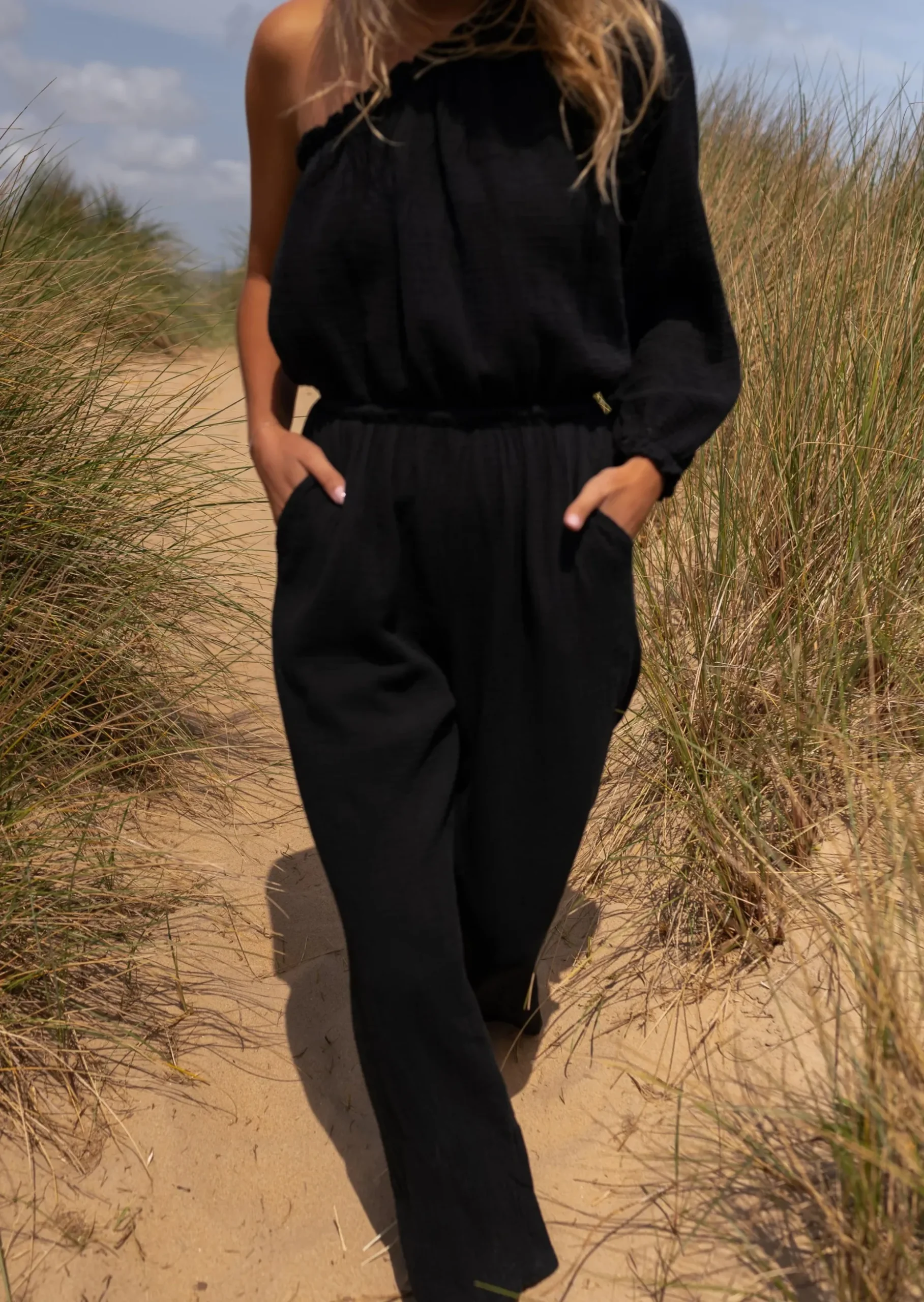 Outlet Combinaison Amadéo noire en gaze de coton | Combinaison uni manche | Prêt-à-porter en ligne | Easy Clothes Femme Combinaisons