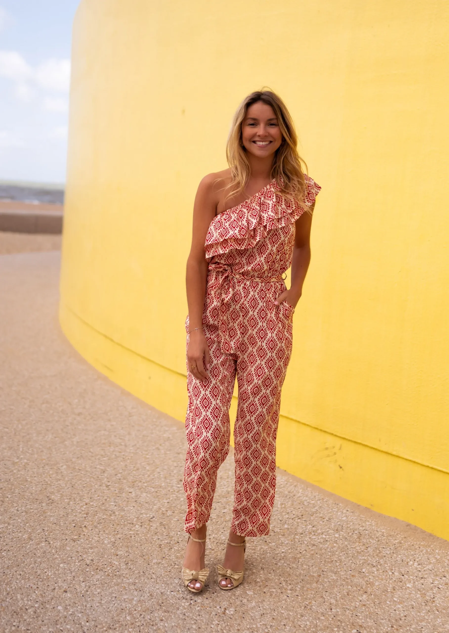 Fashion Combinaison Lara à motifs rouge | Combinaison à volants | Prêt-à-porter en ligne | Easy Clothes Femme Combinaisons