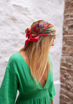 Hot Foulard Rouge - Strit - Carré Effet Soie - Motifs ColorésEasy Clothes Accessoires Cheveux