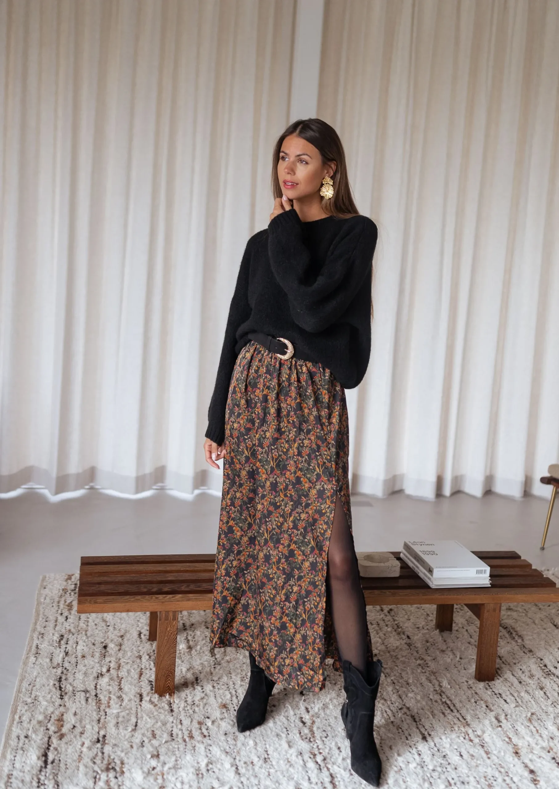 Outlet Jupe Bridget - noire à fleursEasy Clothes Femme Jupes & Shorts