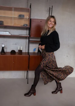 Outlet Jupe Bridget - noire à fleursEasy Clothes Femme Jupes & Shorts