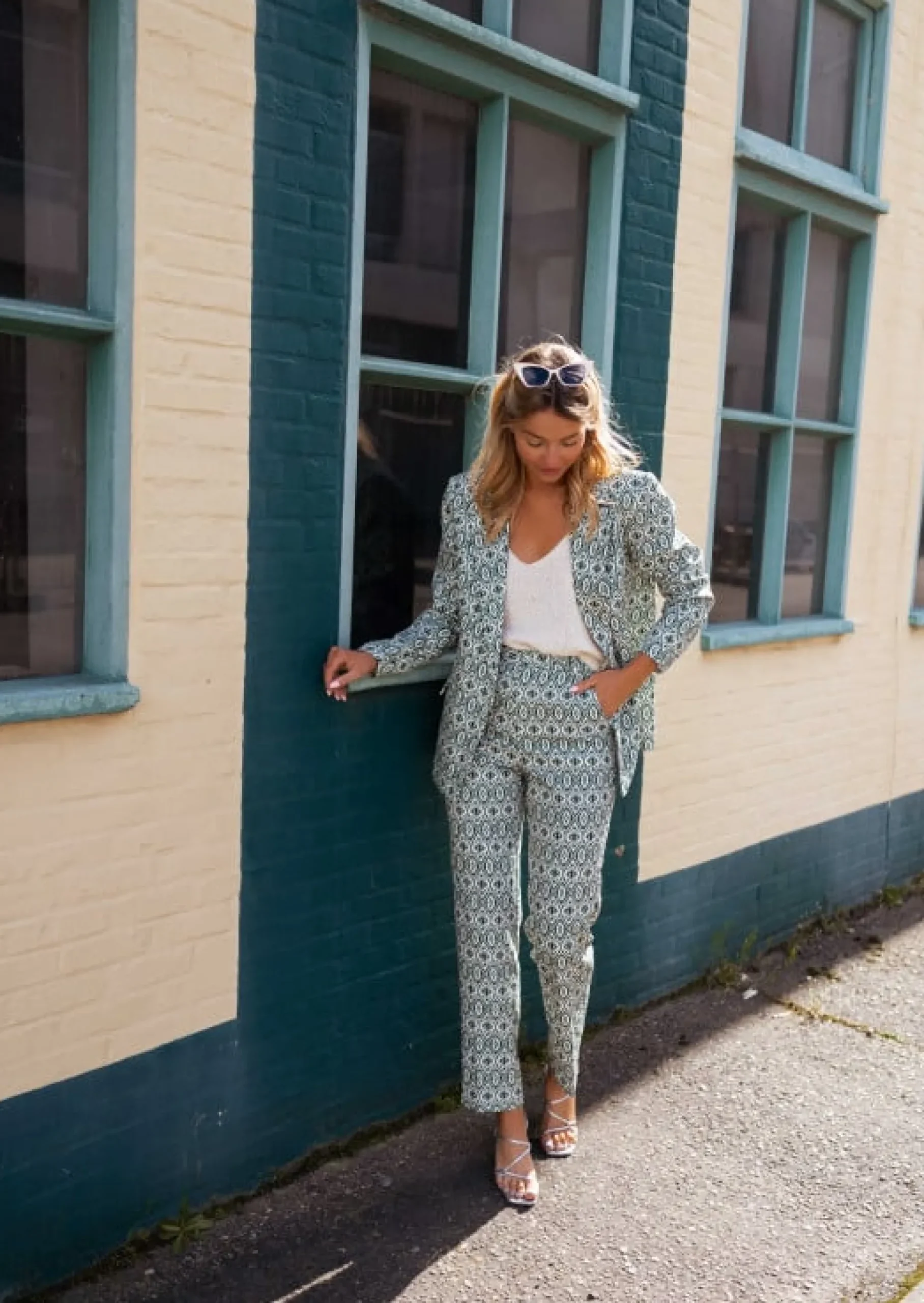 Clearance Pantalon Sanah vert à motifs | Pantalon droit coloré | Prêt-à-porter en ligne | Easy Clothes Femme Pantalons