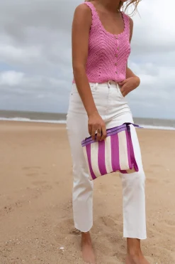 Fashion Pochette Taylor à lignes rose | Pochette lignée | Prêt-à-porter en ligne | Easy Clothes Sacs & Pochettes