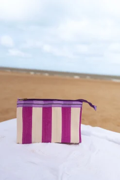 Fashion Pochette Taylor à lignes rose | Pochette lignée | Prêt-à-porter en ligne | Easy Clothes Sacs & Pochettes