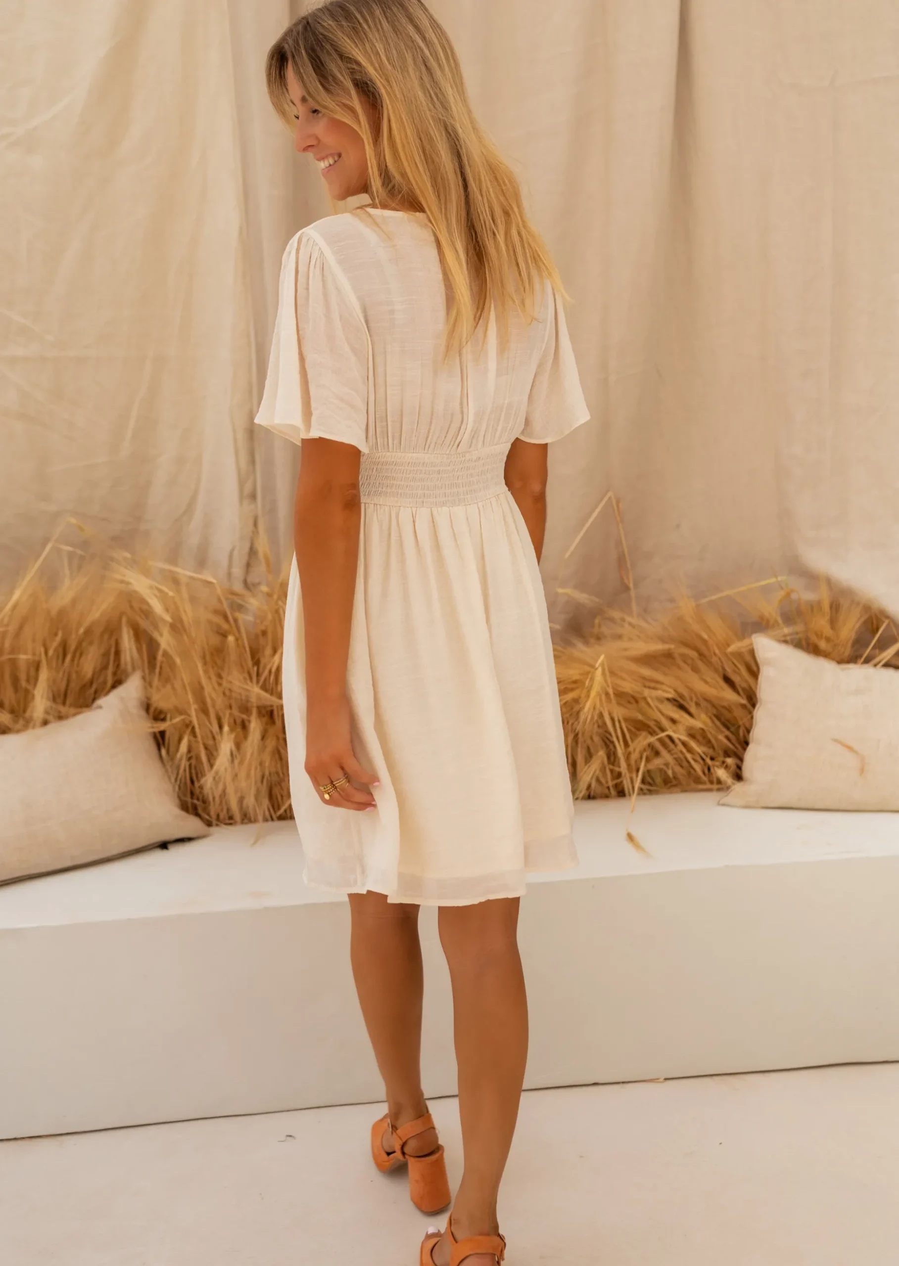 New Robe Beige - Eloane - Col en V - Easy Clothes Femme Robes