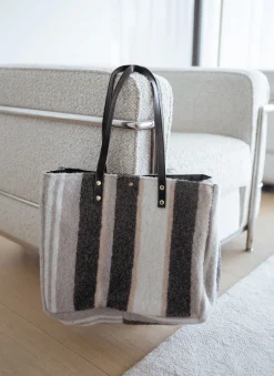 Cheap Sac Leah - gris à lignesEasy Clothes Sacs & Pochettes