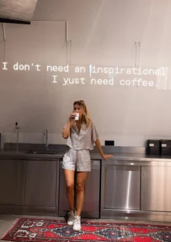 Store Short Hina vert à motifs | Short satiné fluide | Prêt-à-porter en ligne | Easy Clothes Femme Jupes & Shorts