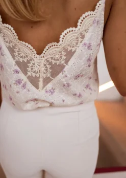 Fashion Top Auda écru à fleurs mauves | Top fleuri léger | Prêt-à-porter en ligne | Easy Clothes Femme Tops & T-shirts