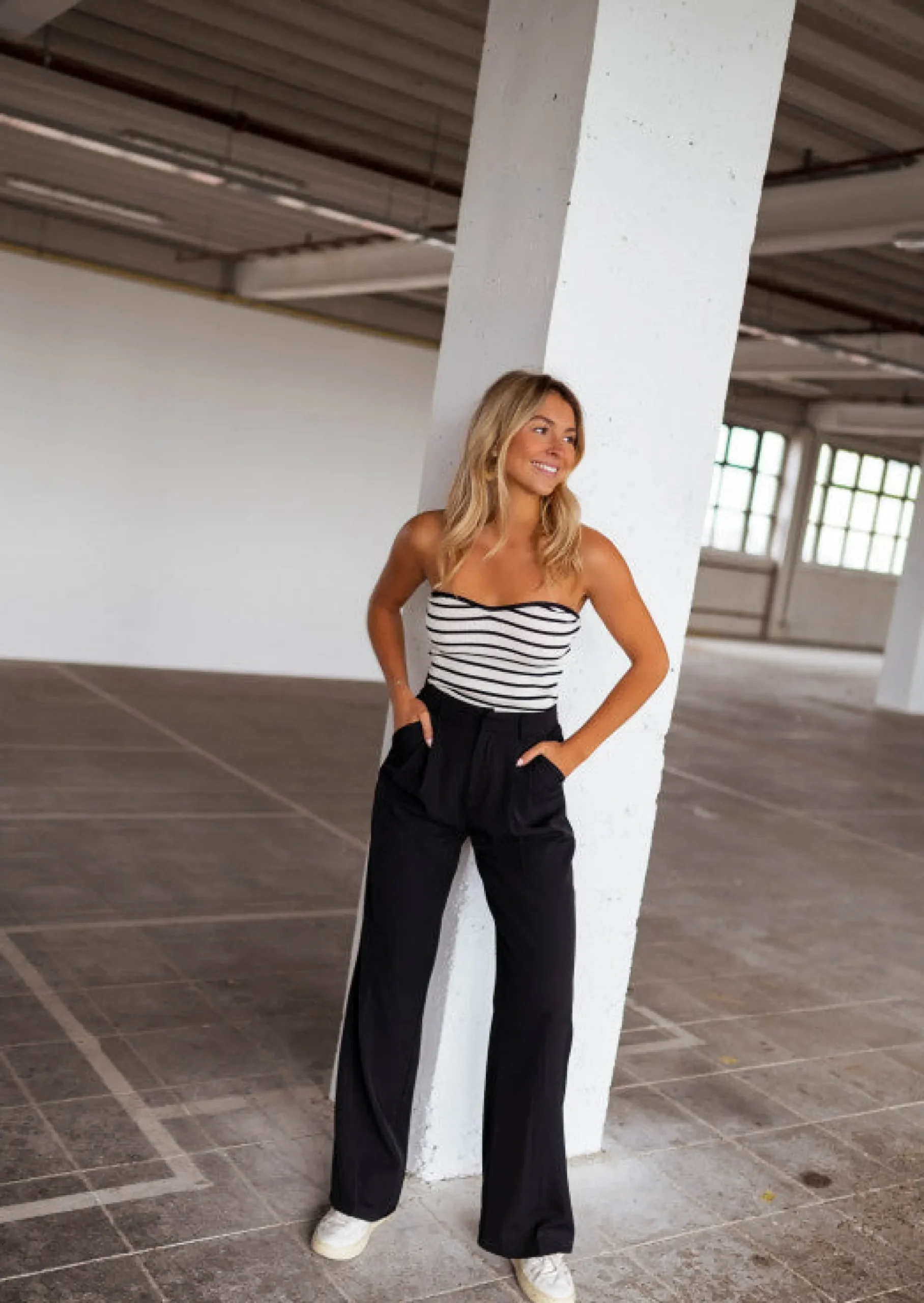 Hot Top Marshall ligné écru et noir | Top bandeau ligné | Prêt-à-porter en ligne | Easy Clothes Femme Tops & T-shirts